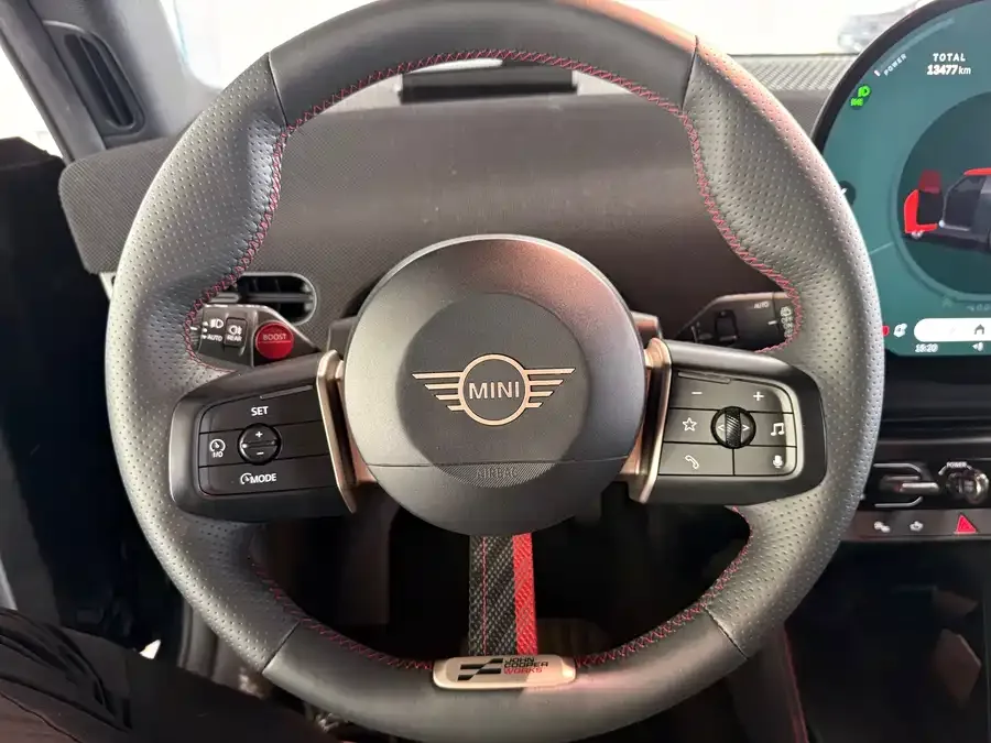 MINI electric JCW MINI JCW 2025 ELECTRIC JOHN COOPER WORKS 2025 — миниатюра 5