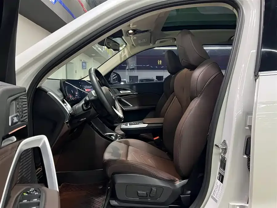 BMW X1 2023 sDrive20Li X Design Package 2024 — миниатюра 3