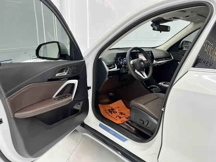BMW X1 2023 sDrive20Li X Design Package 2023 — миниатюра 4