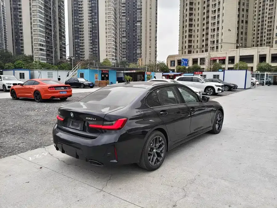 BMW 3 Series BMW 3 Series 2025 330Li M Sport Night Edition 2025 — миниатюра 3