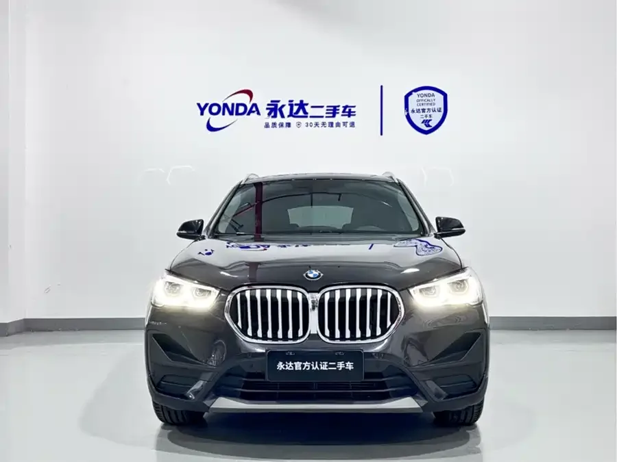 BMW X1 2022 sDrive25Li Leading Edition 2022 — миниатюра 2