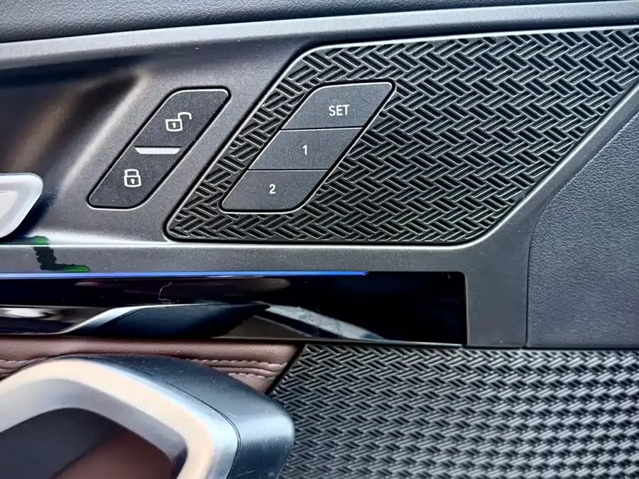 BMW X1 2023 sDrive20Li X Design Package 2023 — миниатюра 5