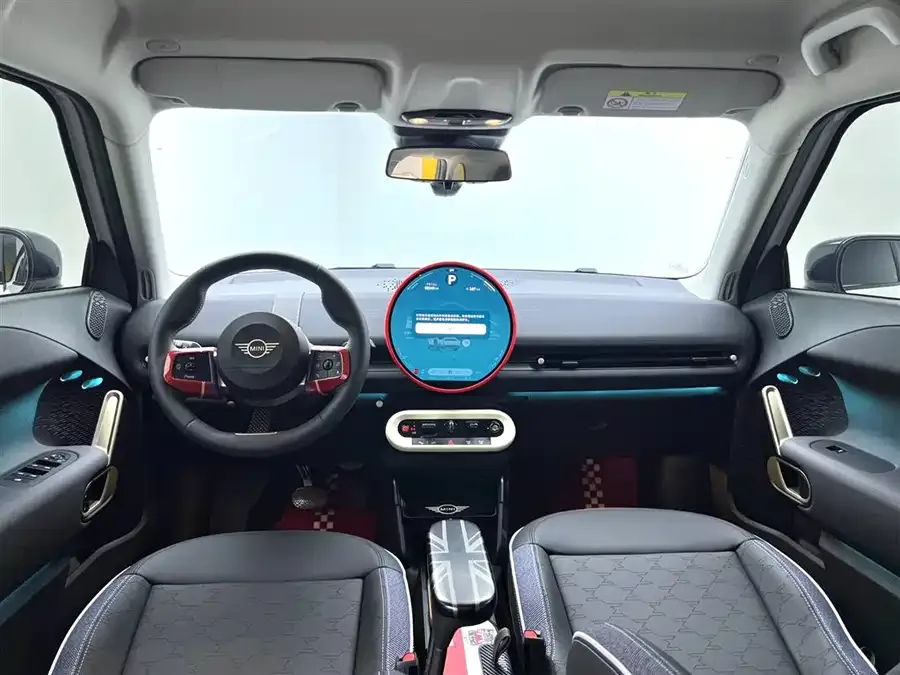 MINI Electric ACEMAN MINI ACEMAN 2025 E: Classic 2026 — миниатюра 3