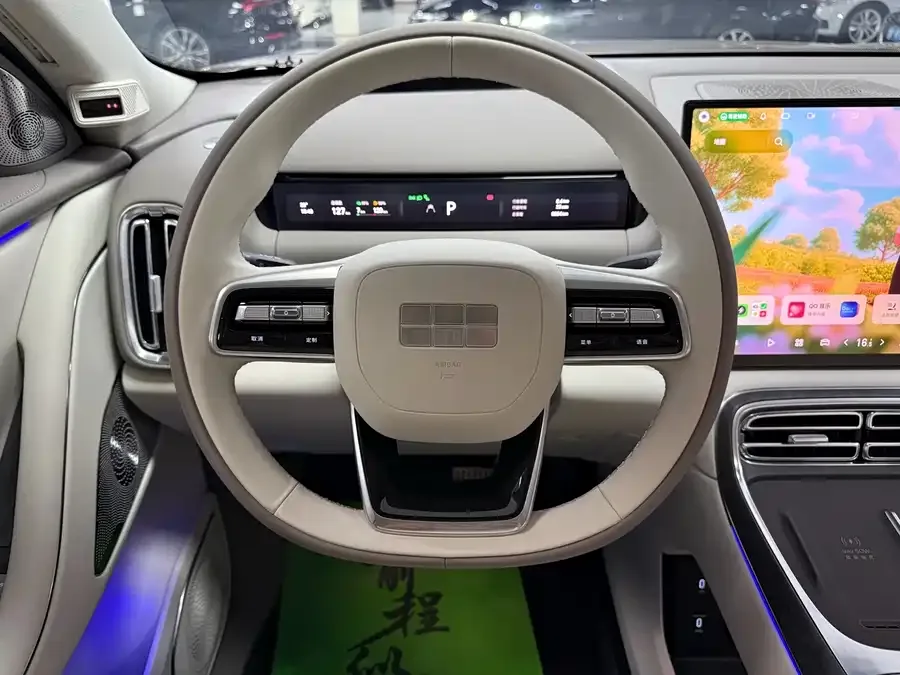 Geely Galaxy M9 Galaxy M9 2025 230km 2WD Exploration Edition 2025 — миниатюра 4