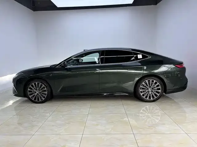 Geely Galaxy Star 8 Galaxy Star 8 2025 130km EM-P Starship Edition 2025 — миниатюра 3