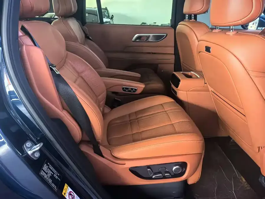 Deepal dark blue S09 Deep Blue S09 2025 All-Wheel Drive Ultra+ Extended Range Premium Edition 2025 — миниатюра 2