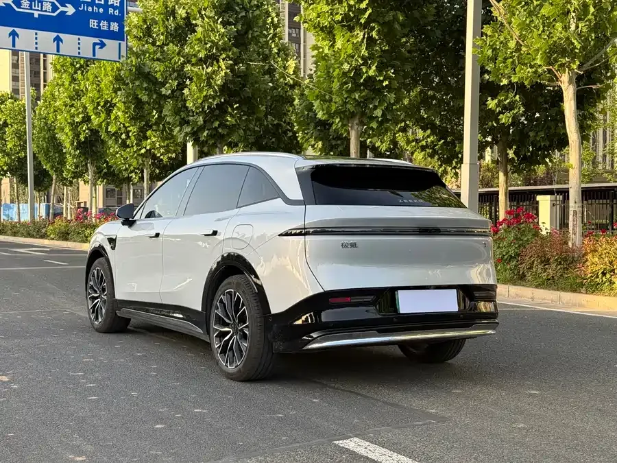 Zeekr 7X Zeekr 7X 2025 100kWh Long-range Rear-wheel Drive Smart Driving Edition 2025 — миниатюра 3