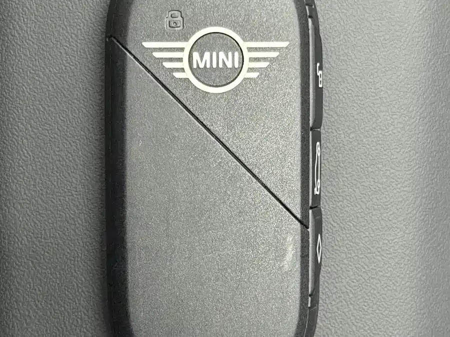 MINI JCW MINI JCW 2025 JOHN COOPER WORKS 2025 — миниатюра 3