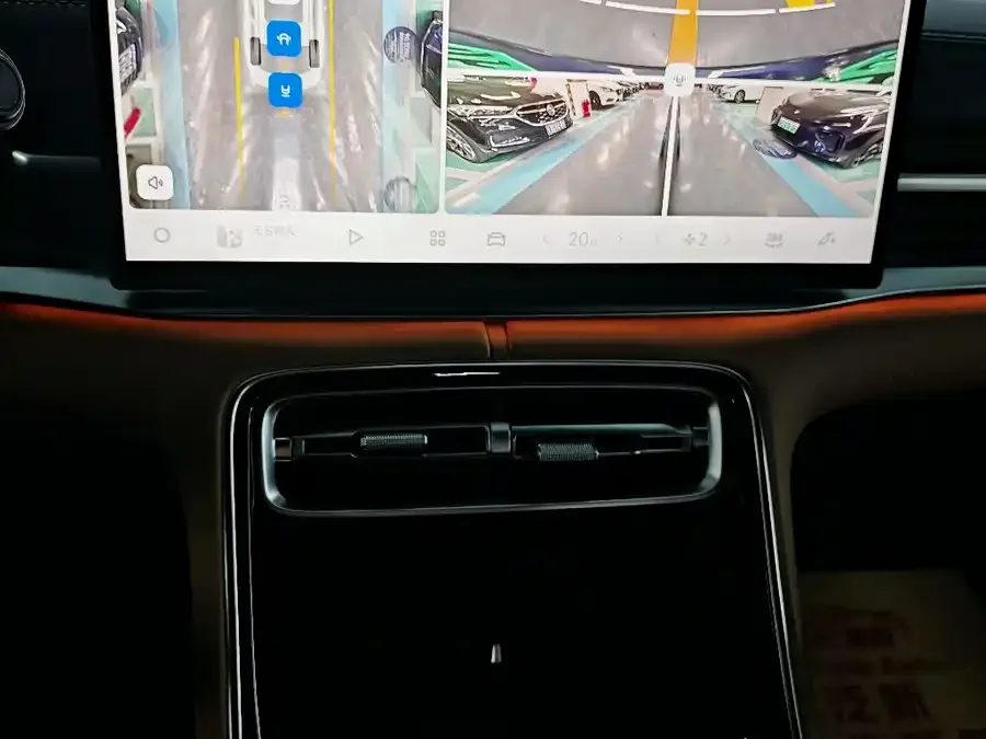 Geely Galaxy A7 Galaxy A7 2025 EM-i 150km Starship Edition 2025 — миниатюра 4