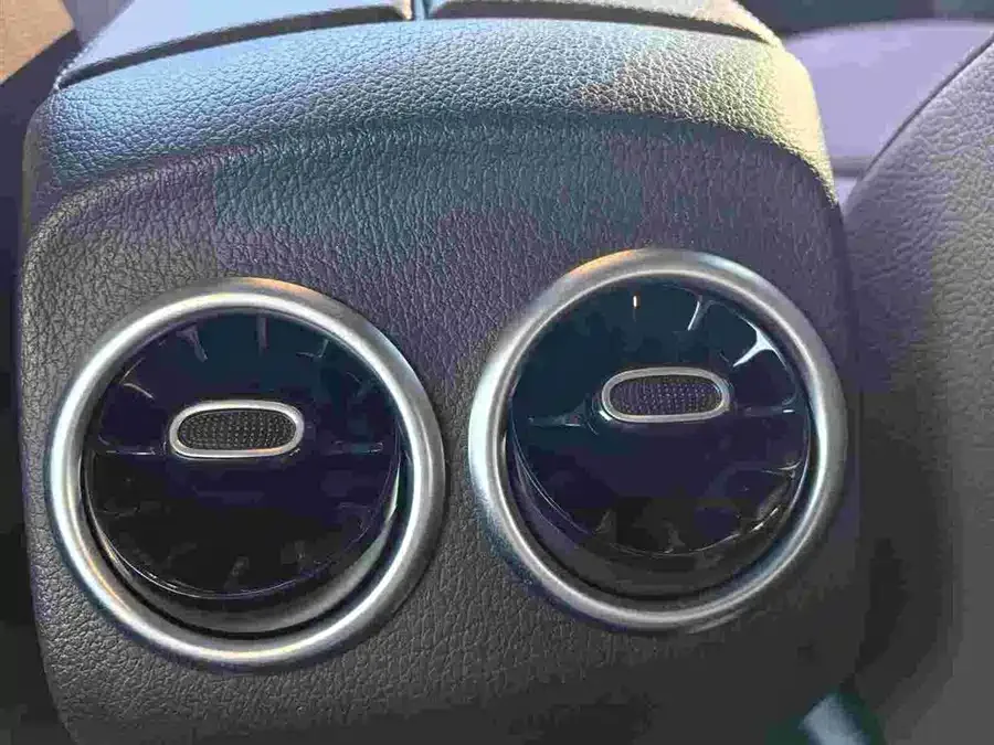 Mercedes-Benz GLB-Class Mercedes-Benz GLB 2022 facelift GLB 200 Dynamic 2022 — миниатюра 4