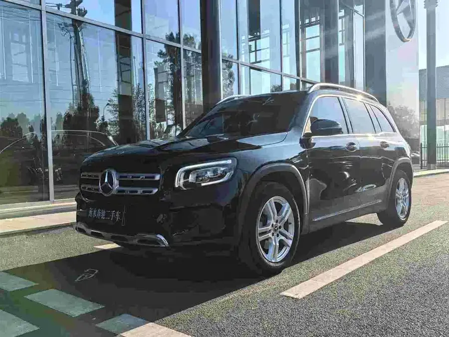 Mercedes-Benz GLB-Class Mercedes-Benz GLB 2022 facelift GLB 200 Dynamic 2022 — фото 1, купить с доставкой в Москву