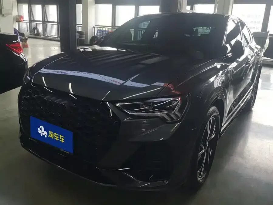 Audi Q3 SPORTBACK 2023 40 TFSI Fashion Edition 2023 — фото 1, купить с доставкой в Москву