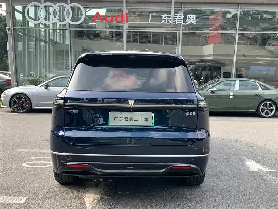 Deepal dark blue S09 Dark Blue S09 2025 4WD Ultra+ Premium Edition 2025 — миниатюра 2
