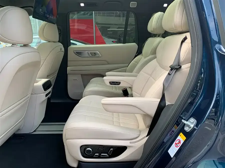 Deepal dark blue S09 Dark Blue S09 2025 4WD Ultra+ Premium Edition 2025 — миниатюра 3