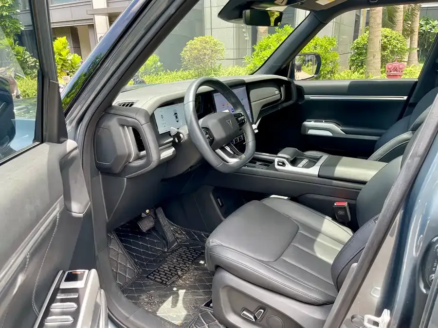 Deepal dark blue G318 Dark Blue G318 2024 4WD Comfort Edition 2024 — миниатюра 4