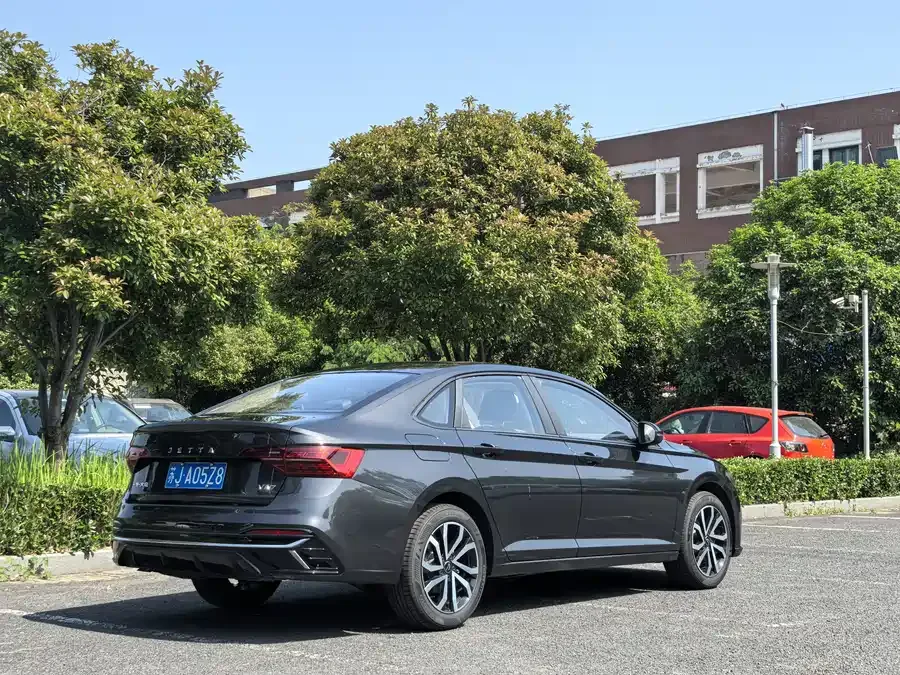 Jetta VA7 Jetta VA7 2025 1.4T Automatic First-Come, First-Served Edition 2025 — миниатюра 2