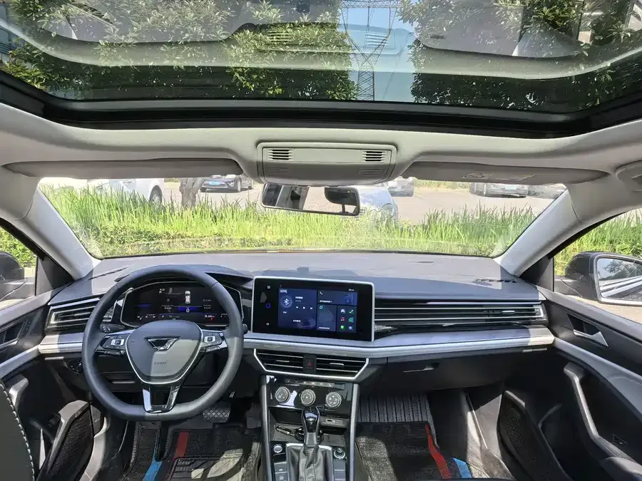 Jetta VA7 Jetta VA7 2025 1.4T Automatic First-Come, First-Served Edition 2025 — миниатюра 3