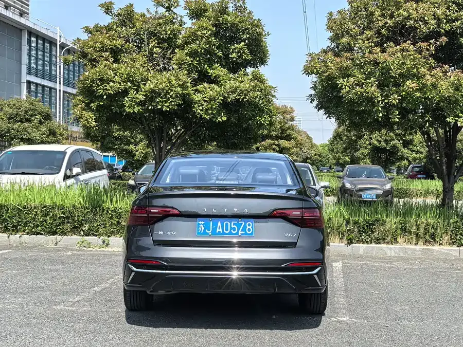 Jetta VA7 Jetta VA7 2025 1.4T Automatic First-Come, First-Served Edition 2025 — миниатюра 4