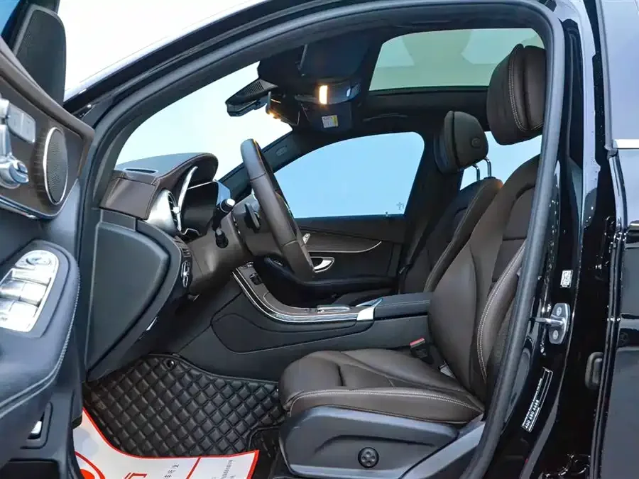 Mercedes-Benz GLC-Class Mercedes-Benz GLC 2022 GLC 260 L 4MATIC Luxury Edition 2022 — миниатюра 4