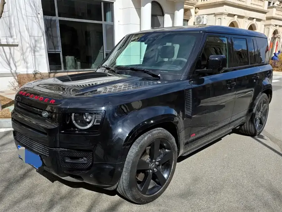 Land Rover guard 2024