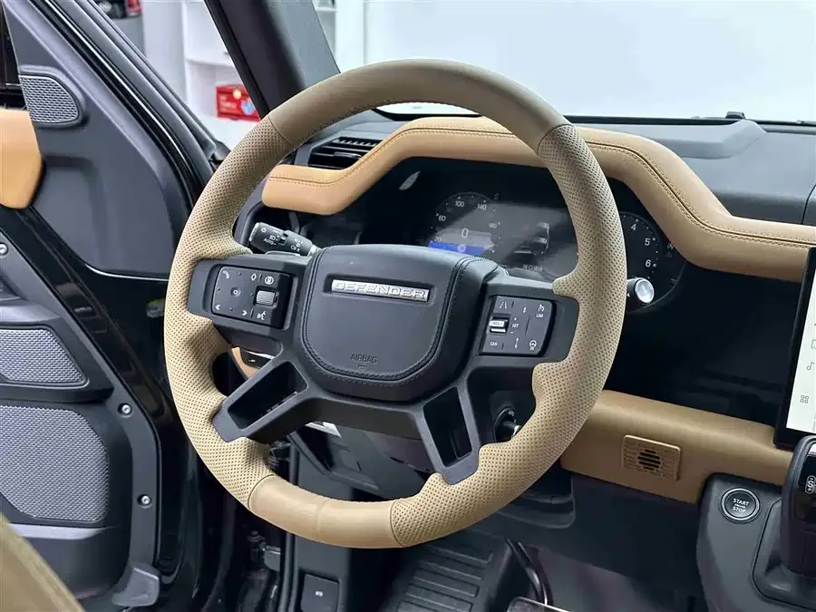 Land Rover guard Land Rover Defender 2024 90 5.0T V8 2025 — миниатюра 3