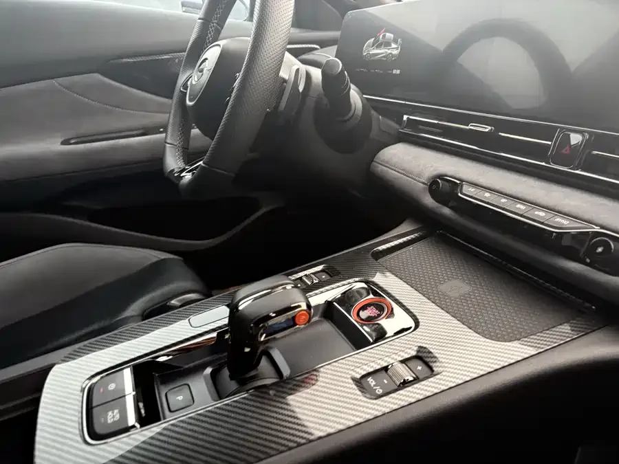 GAC Trumpchi Shadow Leopard Shadow Leopard 2023 400T Automatic R PRO 2023 — миниатюра 3