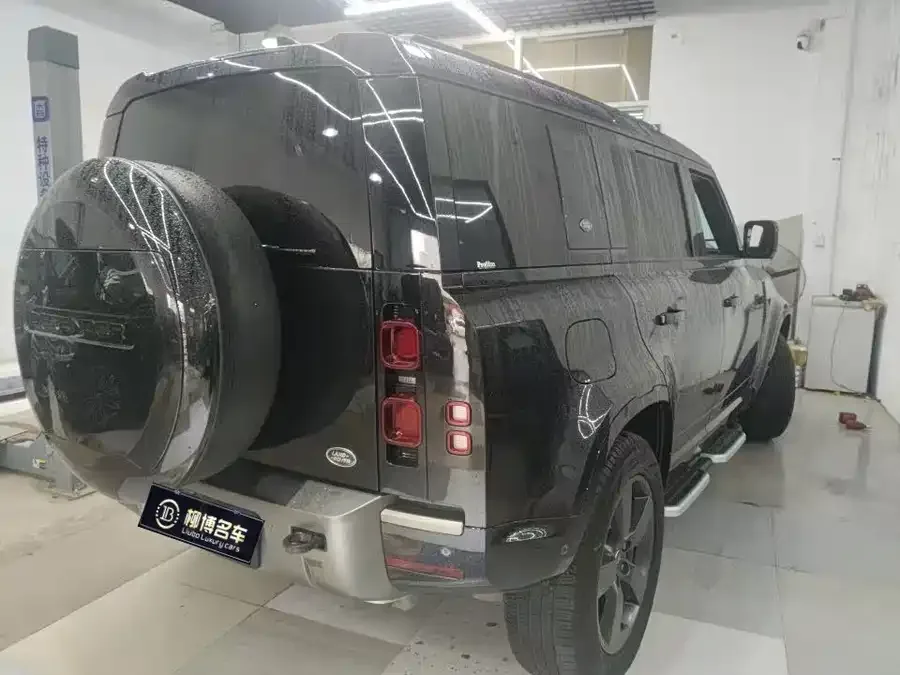 Land Rover guard Land Rover Defender 2023 110 3.0T P400 X-DYNAMIC HSE 2023 — миниатюра 3