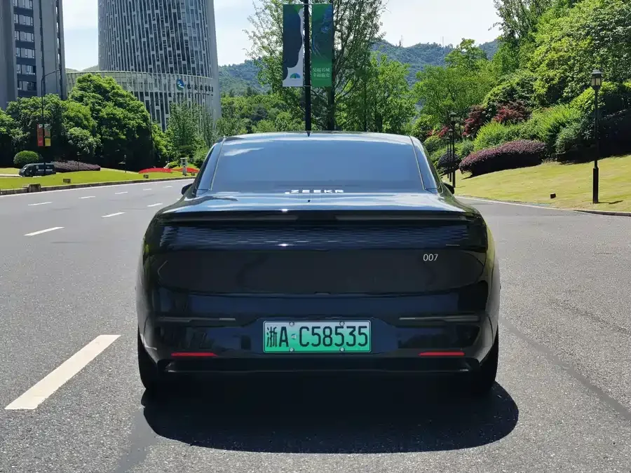 Zeekr 007 Zeekr 007 2025 rear-wheel drive smart driving version 75kWh 2024 — миниатюра 4