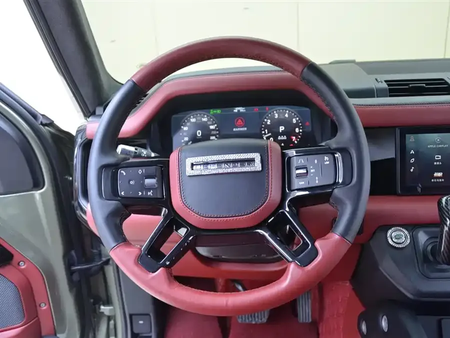 Land Rover guard Land Rover Defender 2021 110 P400 Dark Special Edition 2022 — миниатюра 3