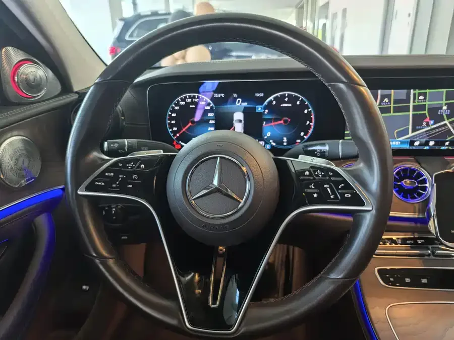 Mercedes-Benz E-Class Mercedes-Benz E-Class 2022 E 300 L Luxury Edition 2022 — миниатюра 4