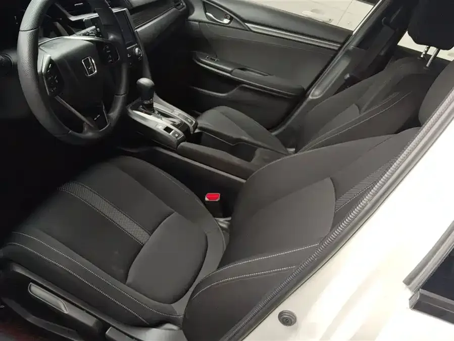 Honda CIVIC Civic 2021 HATCHBACK 220TURBO CVT Cool Control 2022 — миниатюра 3
