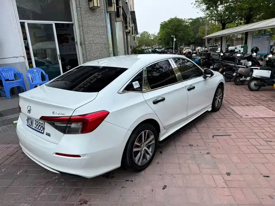 Honda CIVIC 2022 Civic 240TURBO CVT Sport Edition 2023 — миниатюра 5