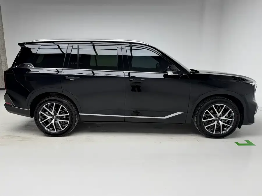 GAC Trumpchi GS8 Trumpchi GS8 2024 Navigator Series 2.0TGDI 2WD Luxury Intelligent Connected Edition 7-Seater 2024 — миниатюра 3