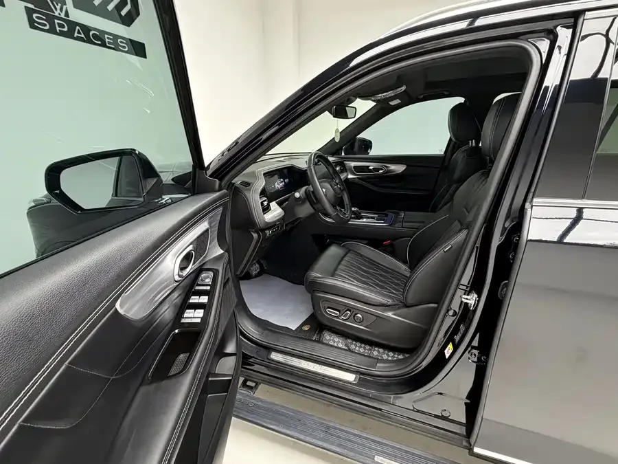 GAC Trumpchi GS8 Trumpchi GS8 2024 Navigator Series 2.0TGDI 2WD Luxury Intelligent Connected Edition 7-Seater 2024 — миниатюра 4
