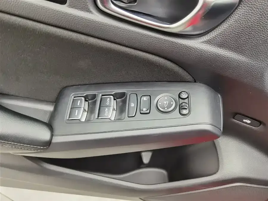 Honda CIVIC 2022 Civic 240TURBO CVT Ignition Edition 2022 — миниатюра 3
