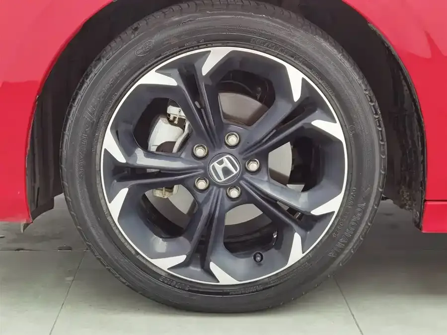 Honda CIVIC 2022 Civic 240TURBO CVT Ignition Edition 2022 — миниатюра 5