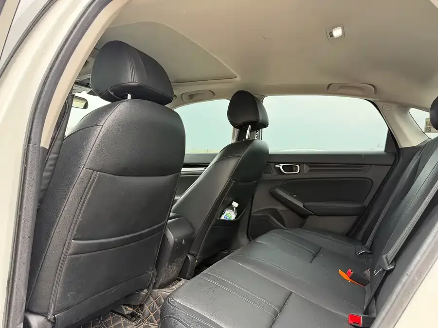 Honda CIVIC 2022 Civic 240TURBO CVT Dynamic Edition 2022 — миниатюра 4