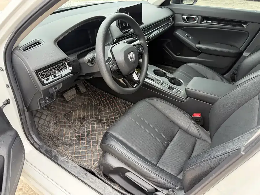 Honda CIVIC 2022 Civic 240TURBO CVT Dynamic Edition 2022 — миниатюра 5