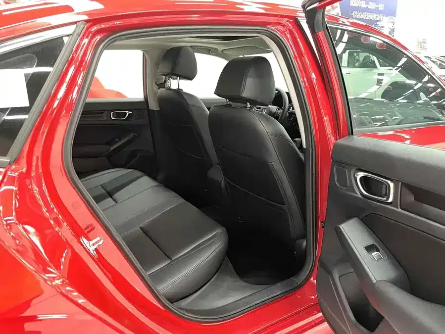 Honda CIVIC 2022 Civic 240TURBO CVT Dynamic Edition 2022 — миниатюра 4