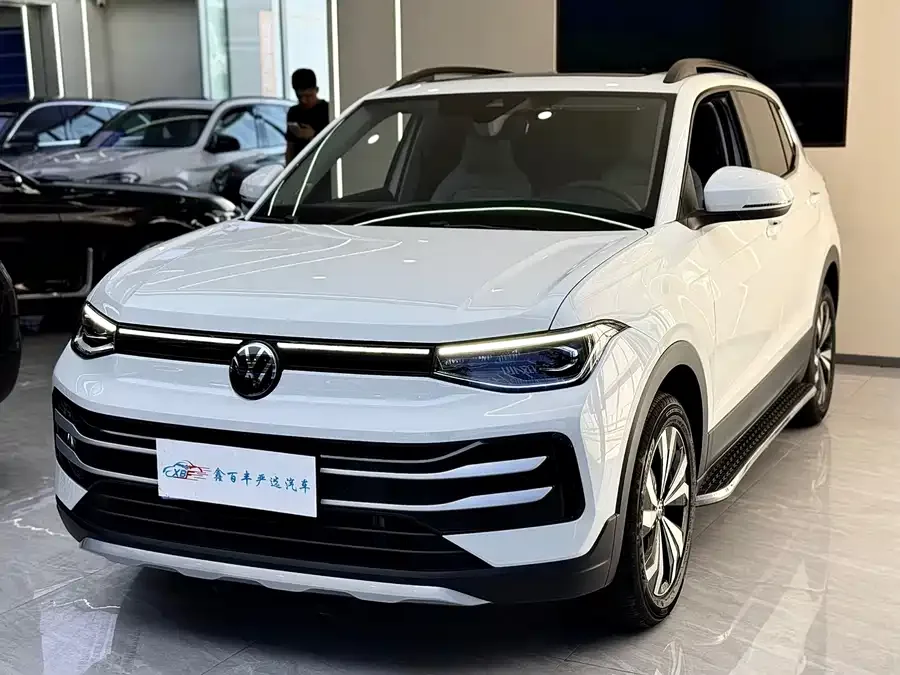 Volkswagen Tiguan (Tharu) 2025