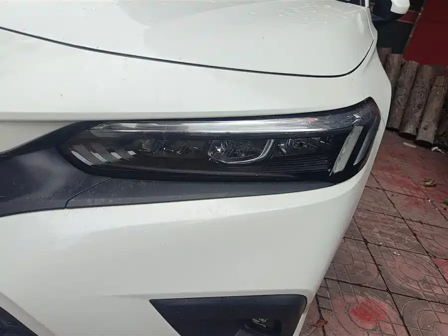 Honda CIVIC 2022 Civic 240TURBO CVT Dynamic Edition 2022 — миниатюра 2