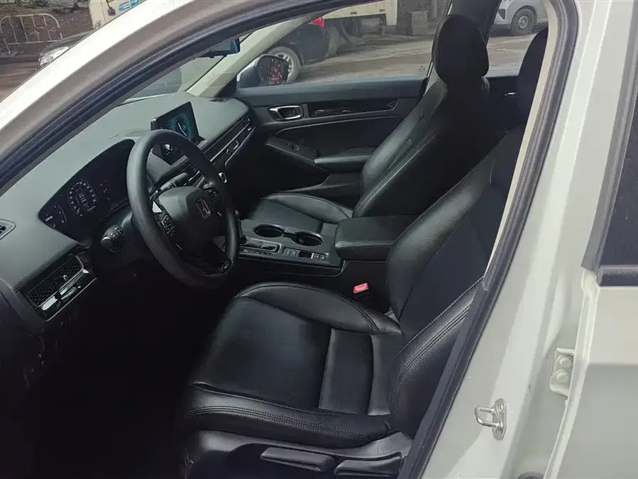 Honda CIVIC 2022 Civic 240TURBO CVT Dynamic Edition 2022 — миниатюра 3
