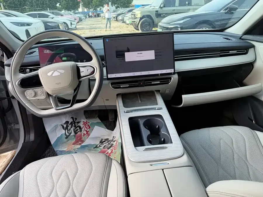 Chery Fengyun A8L Fengyun A8L 2025 1.5TGDI 145km Comfort Edition 2025 — миниатюра 3