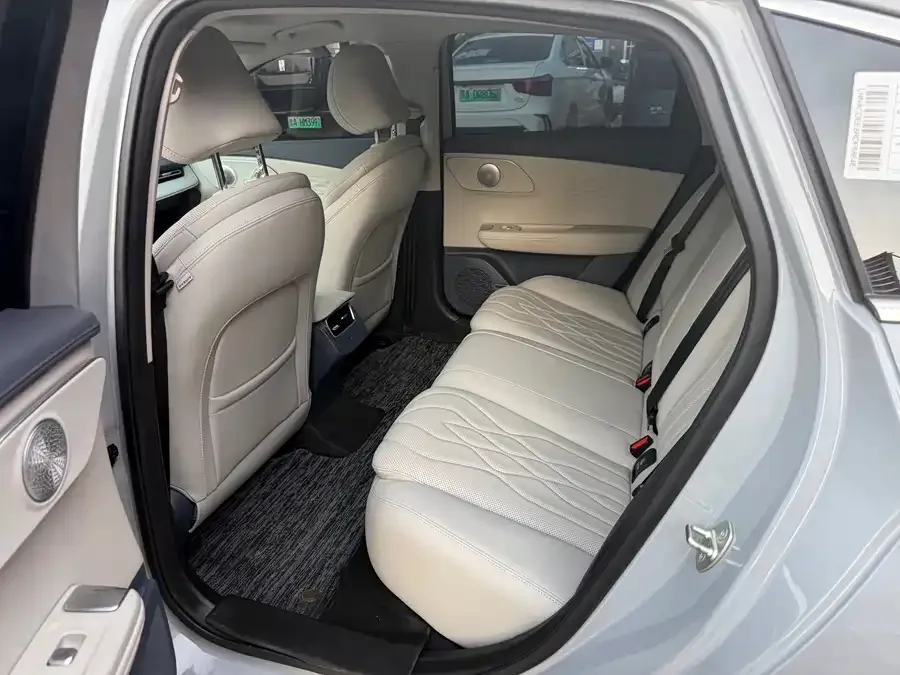Chery Fengyun A8L Fengyun A8L 2025 1.5TGDI 145km Comfort Edition 2025 — миниатюра 5