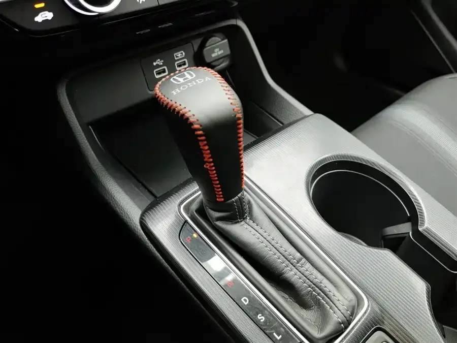 Honda CIVIC 2023 Civic HATCHBACK 240TURBO CVT Extreme Edition 2024 — миниатюра 4