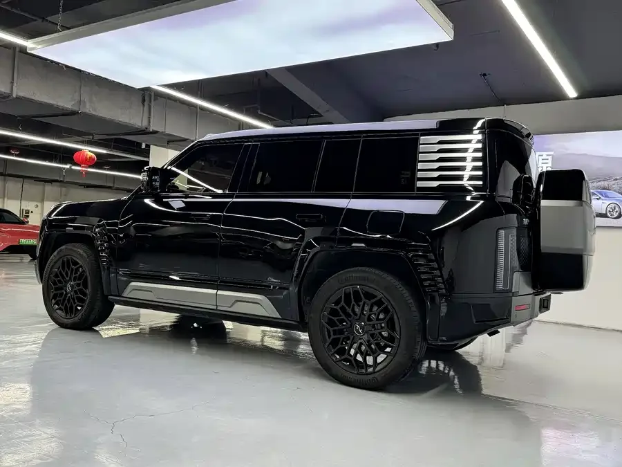 BYD U8 Looking up to U8 2023 Deluxe Edition 2024 — миниатюра 2