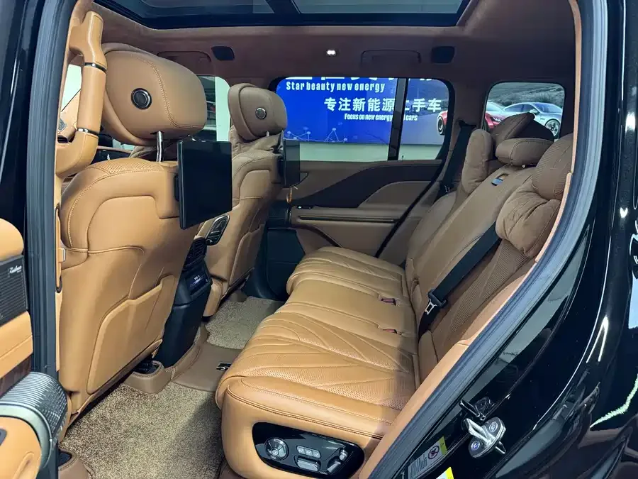 BYD U8 Looking up to U8 2023 Deluxe Edition 2024 — миниатюра 3