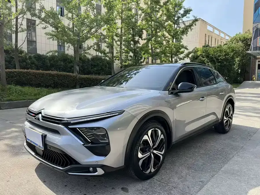 Citroen Versailles C5 X 2022