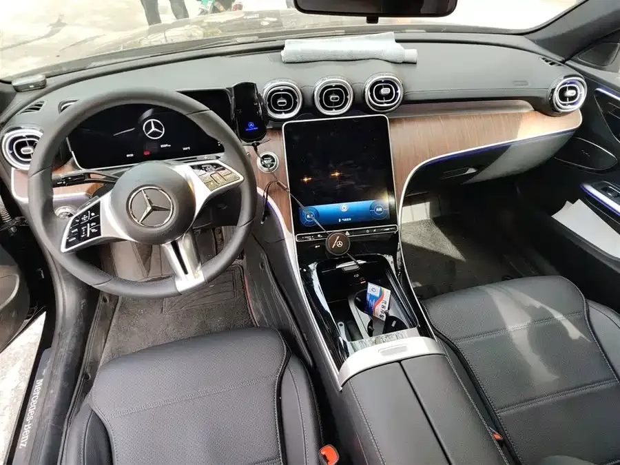 Mercedes-Benz Class C Mercedes-Benz C-Class 2025 C 260 L 2025 — миниатюра 2