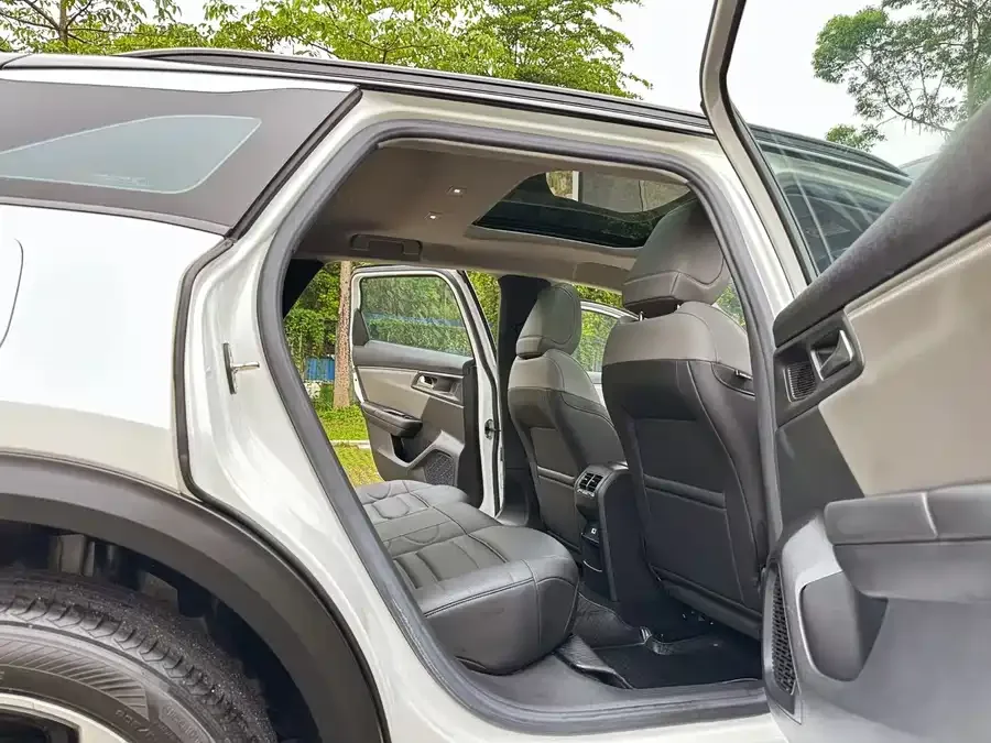 Citroen Versailles C5 X Versailles C5 X 2021 1.6T Enjoy Extraordinary 2022 — миниатюра 2